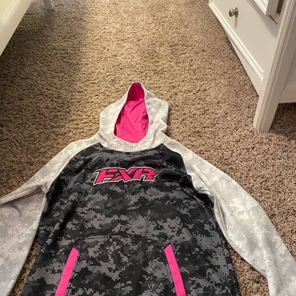 Hoodies and wind breakers ! - Picture 10 of 12